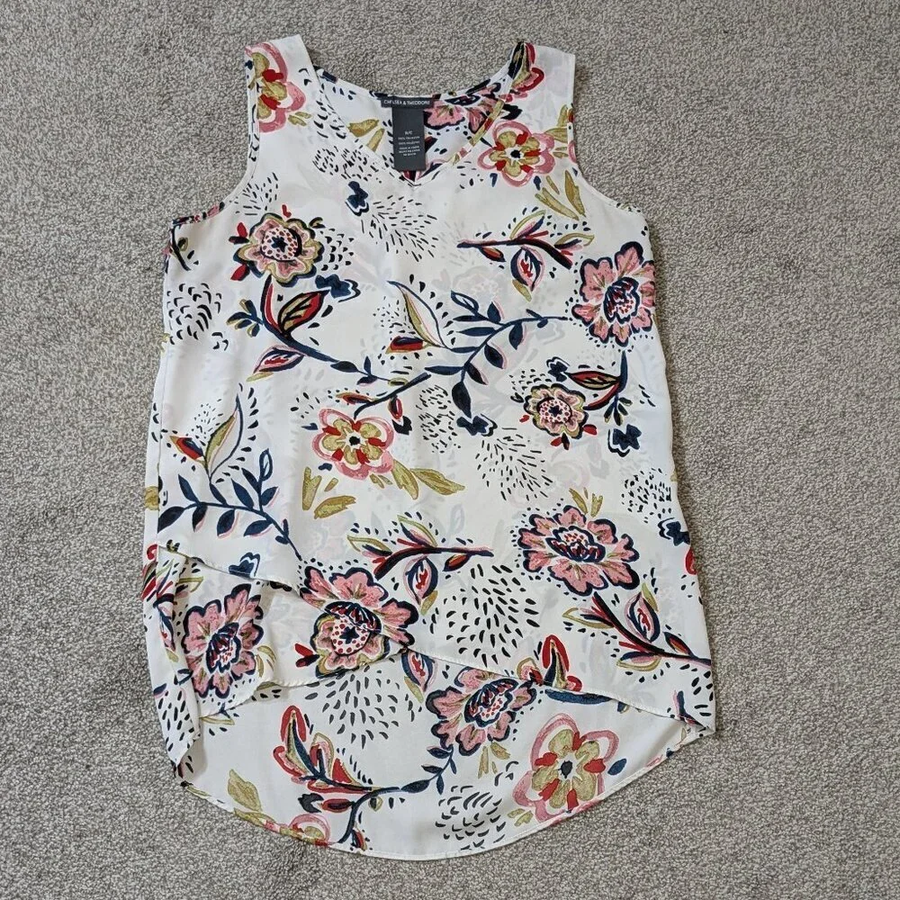 CHELSEA & THEODORE White/Pink Floral Chiffon Sleeveless Pullover Top; Size S